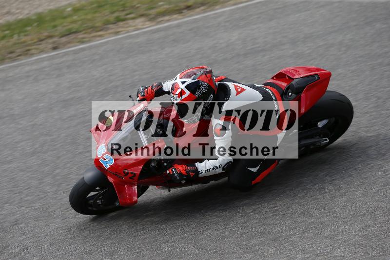 /09 19.04.2026  Caremotion get faster ADR/Gruppe gelb/62